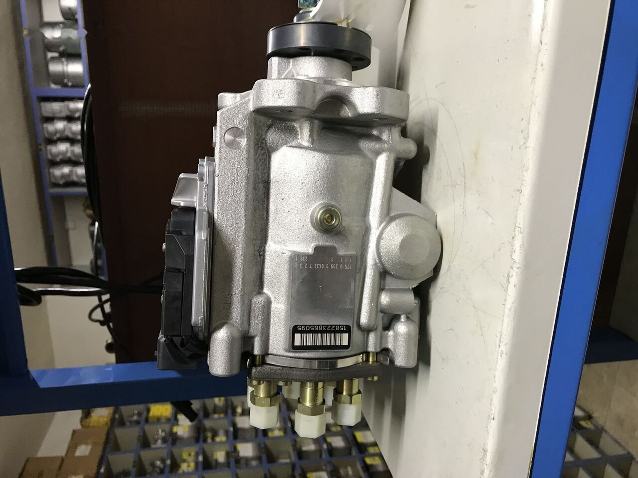 Bosch 2018 51965010612 MAN - مضخات الوقود - شاحنة: صور 3 Bosch 2018 51965010612 MAN - مضخات الوقود - شاحنة: صور 3