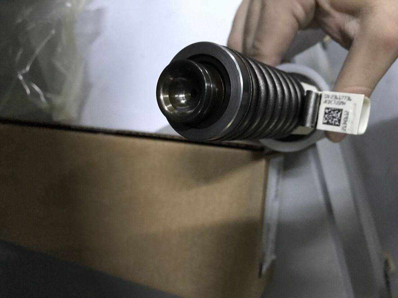 Delphi 2018 BEBE4D24002 Volvo RENAULT-VOLVO truck - حاقن - شاحنة: صور 4 Delphi 2018 BEBE4D24002 Volvo RENAULT-VOLVO truck - حاقن - شاحنة: صور 4