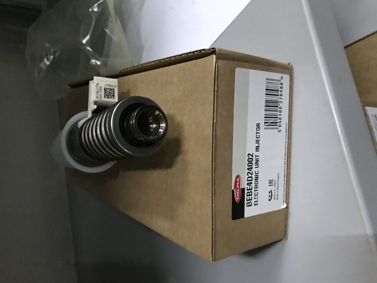 Delphi 2018 BEBE4D24002 Volvo RENAULT-VOLVO truck - حاقن - شاحنة: صور 2 Delphi 2018 BEBE4D24002 Volvo RENAULT-VOLVO truck - حاقن - شاحنة: صور 2