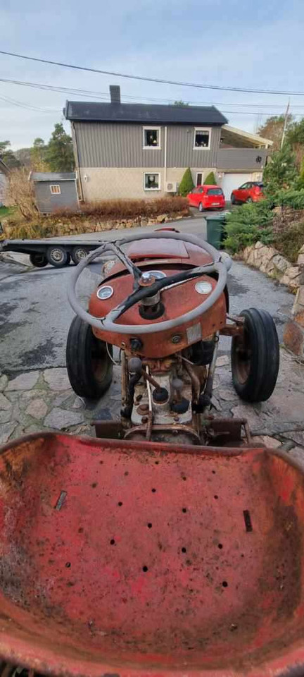 1958 Massey Ferguson MF 35 traktor (rep.-objekt) - جرار: صور 2 1958 Massey Ferguson MF 35 traktor (rep.-objekt) - جرار: صور 2