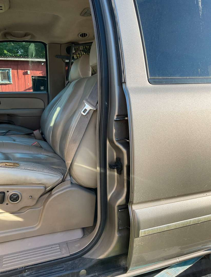 سيارة دفع رباعي 2003 Chevrolet Tahoe: صور 18 سيارة دفع رباعي 2003 Chevrolet Tahoe: صور 18