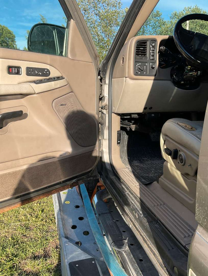 سيارة دفع رباعي 2003 Chevrolet Tahoe: صور 14 سيارة دفع رباعي 2003 Chevrolet Tahoe: صور 14