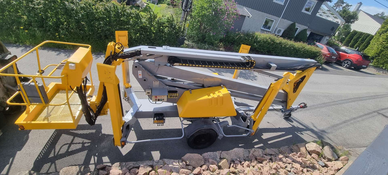 2005 Aerial K17t 18 m LIFT 2005 mod sertifisert - منصات هيدروليكية متنقلة: صور 1 2005 Aerial K17t 18 m LIFT 2005 mod sertifisert - منصات هيدروليكية متنقلة: صور 1