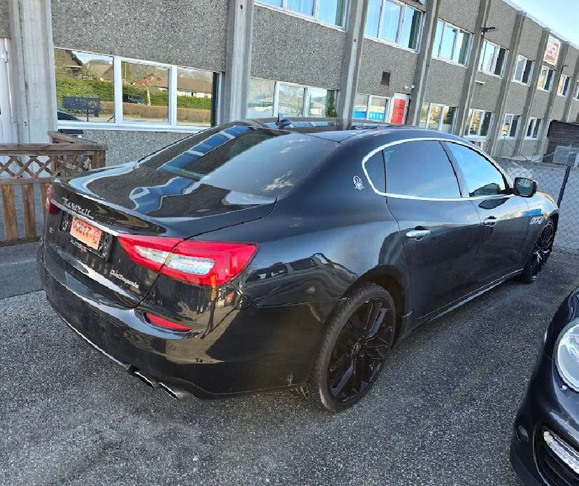 2014 Maserati Quattroporte S Q4 3.0L twin-turbo V6 // 411 hk // AWD // Automat - سيدان: صور 4 2014 Maserati Quattroporte S Q4 3.0L twin-turbo V6 // 411 hk // AWD // Automat - سيدان: صور 4
