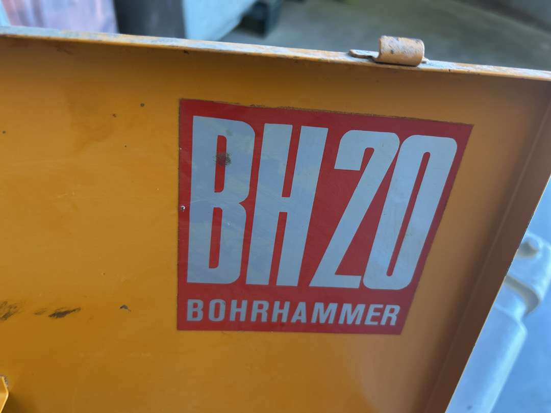 Borhammer fra AEG BH 20 - معدات الورش: صور 5 Borhammer fra AEG BH 20 - معدات الورش: صور 5