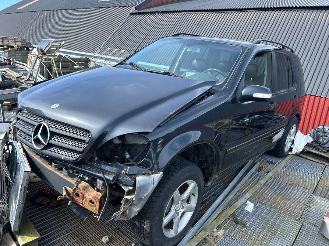 Mercedes-Benz (delebil + girkasse ) - سيارة: صور 1 Mercedes-Benz (delebil + girkasse ) - سيارة: صور 1