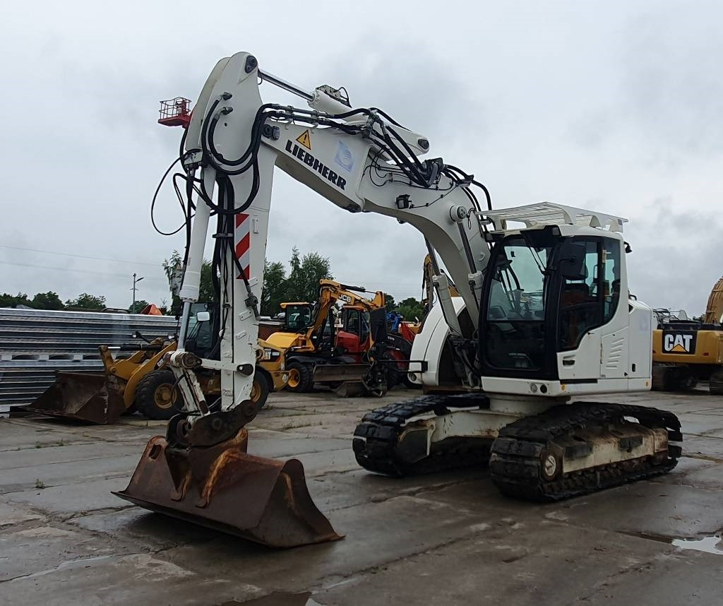Liebherr R 914 compact - حفارات زحافة: صور 1 Liebherr R 914 compact - حفارات زحافة: صور 1