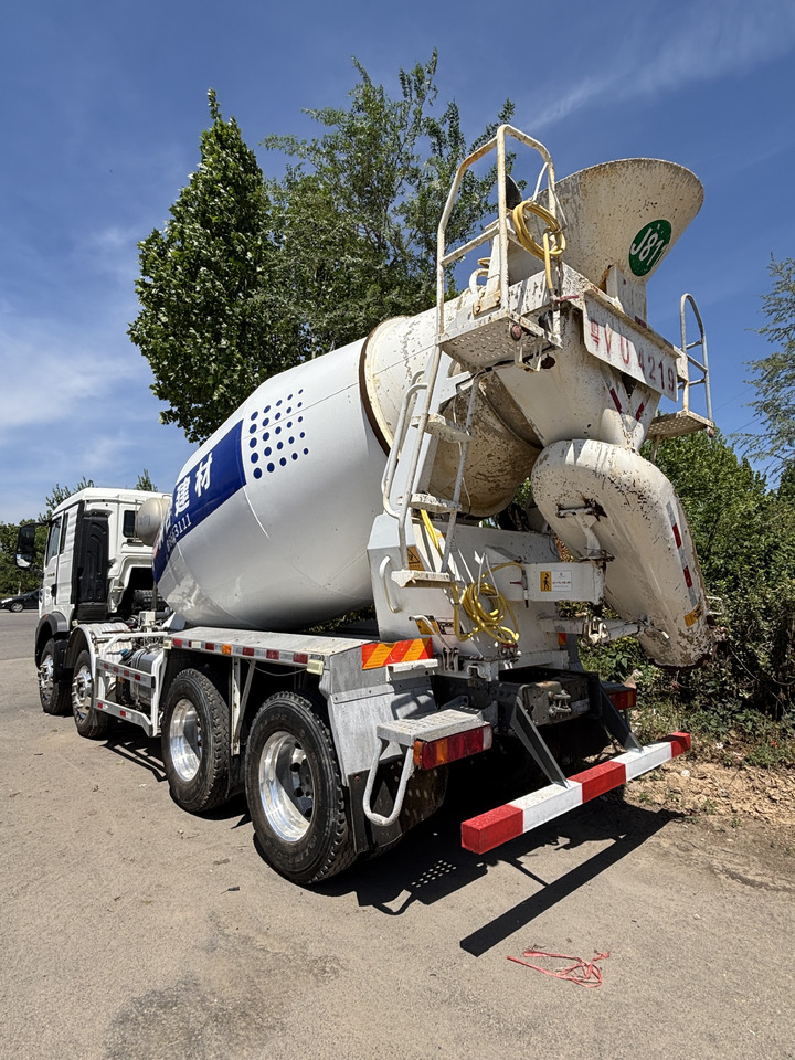 SINO TRUCK - شاحنة خلاطة خرسانة: صور 3 SINO TRUCK - شاحنة خلاطة خرسانة: صور 3