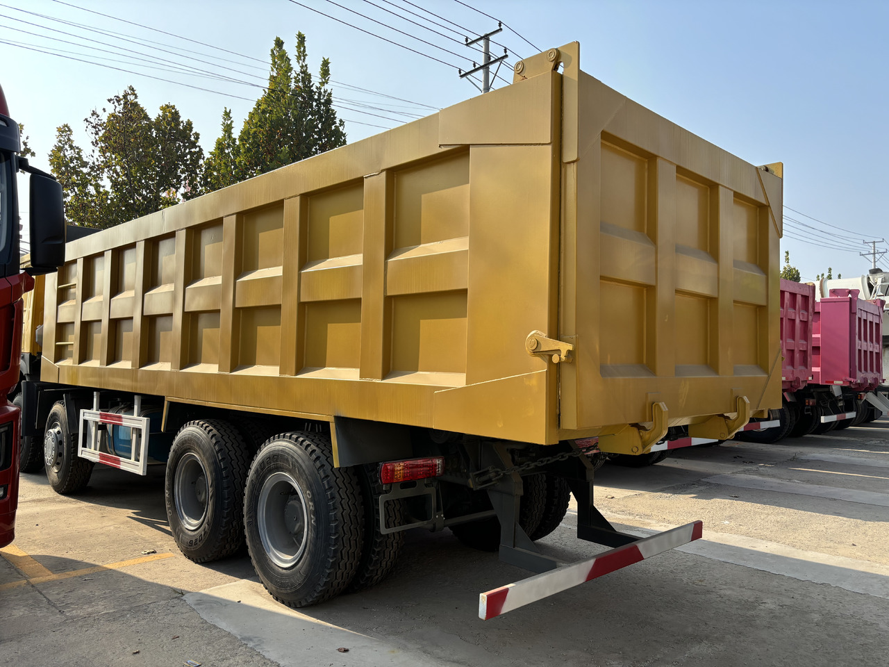 SINOTRUK HOWO - قلابات: صور 4 SINOTRUK HOWO - قلابات: صور 4