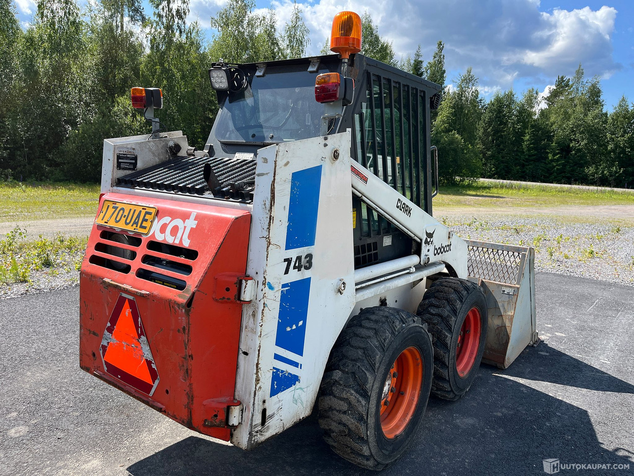 Bobcat 743 isolla kauhalla, Diesel, Virrat - آلات البناء: صور 4 Bobcat 743 isolla kauhalla, Diesel, Virrat - آلات البناء: صور 4