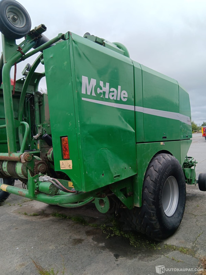 McHale Fusion 1 pyöröpaalain vm 2006, Seinäjoki - الآلات والماكينات الزراعية: صور 3 McHale Fusion 1 pyöröpaalain vm 2006, Seinäjoki - الآلات والماكينات الزراعية: صور 3