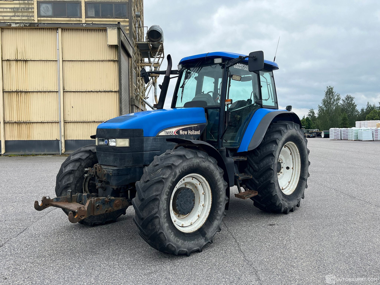 New Holland TM155, traktori etunostolaitteeella, 2004,, Salo - الآلات والماكينات الزراعية: صور 1 New Holland TM155, traktori etunostolaitteeella, 2004,, Salo - الآلات والماكينات الزراعية: صور 1