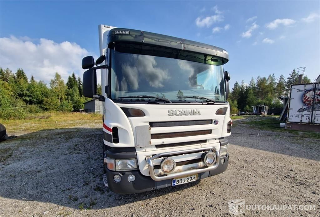 Scania P 230 Huoltokuorma-auto ruokailutilalla, 2008, Siilinjärvi - بصندوق مغلق شاحنة: صور 4 Scania P 230 Huoltokuorma-auto ruokailutilalla, 2008, Siilinjärvi - بصندوق مغلق شاحنة: صور 4