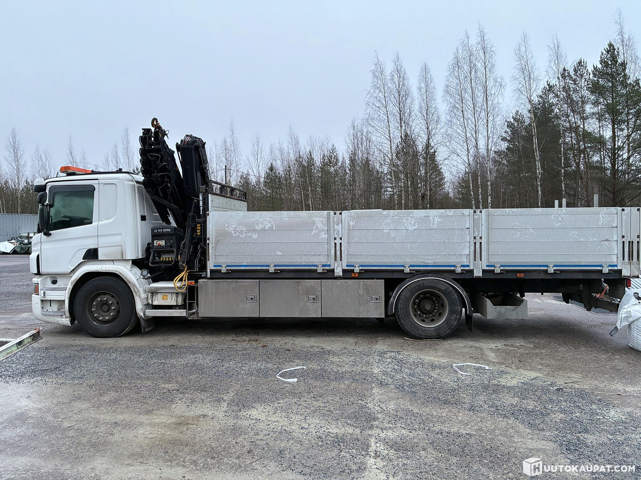 Scania P320, 2016 Truck + Hiab crane, Tampere - شاحنات مسطحة, شاحنة كرين: صور 4 Scania P320, 2016 Truck + Hiab crane, Tampere - شاحنات مسطحة, شاحنة كرين: صور 4