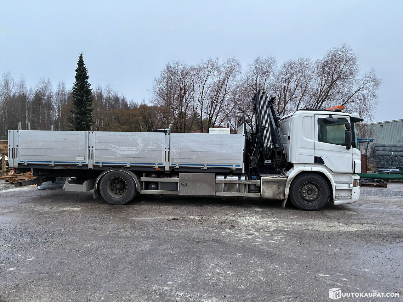 Scania P320, 2016 Truck + Hiab crane, Tampere - شاحنات مسطحة, شاحنة كرين: صور 5 Scania P320, 2016 Truck + Hiab crane, Tampere - شاحنات مسطحة, شاحنة كرين: صور 5