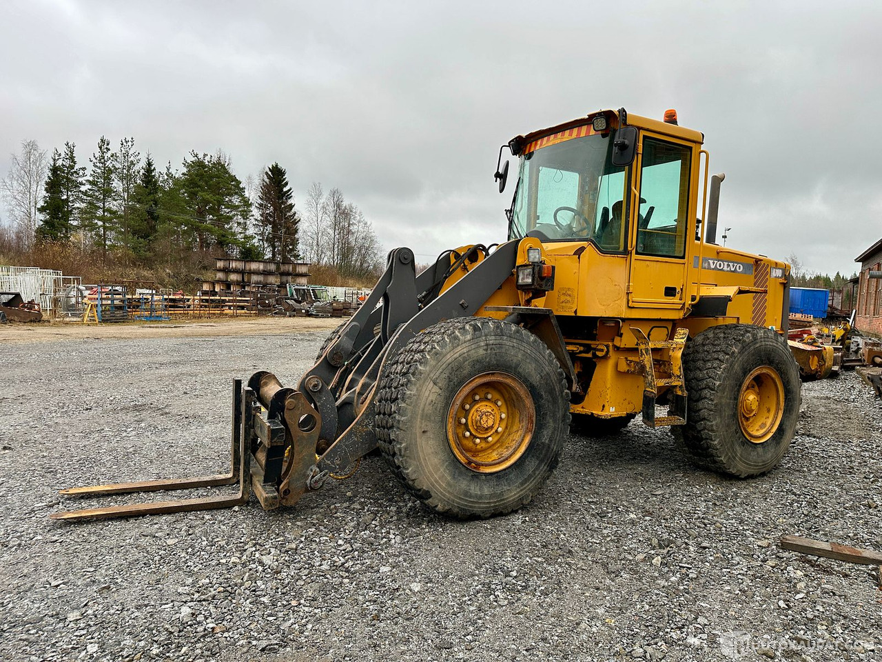 Volvo L70D, 2001, Diesel, 25 788 h, Kurikka - اللودر بعجل: صور 1 Volvo L70D, 2001, Diesel, 25 788 h, Kurikka - اللودر بعجل: صور 1