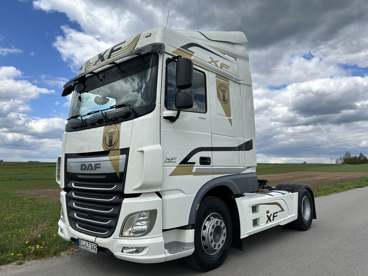 DAF XF 106.460 STANDARD - شاحنة جرار: صور 1 DAF XF 106.460 STANDARD - شاحنة جرار: صور 1