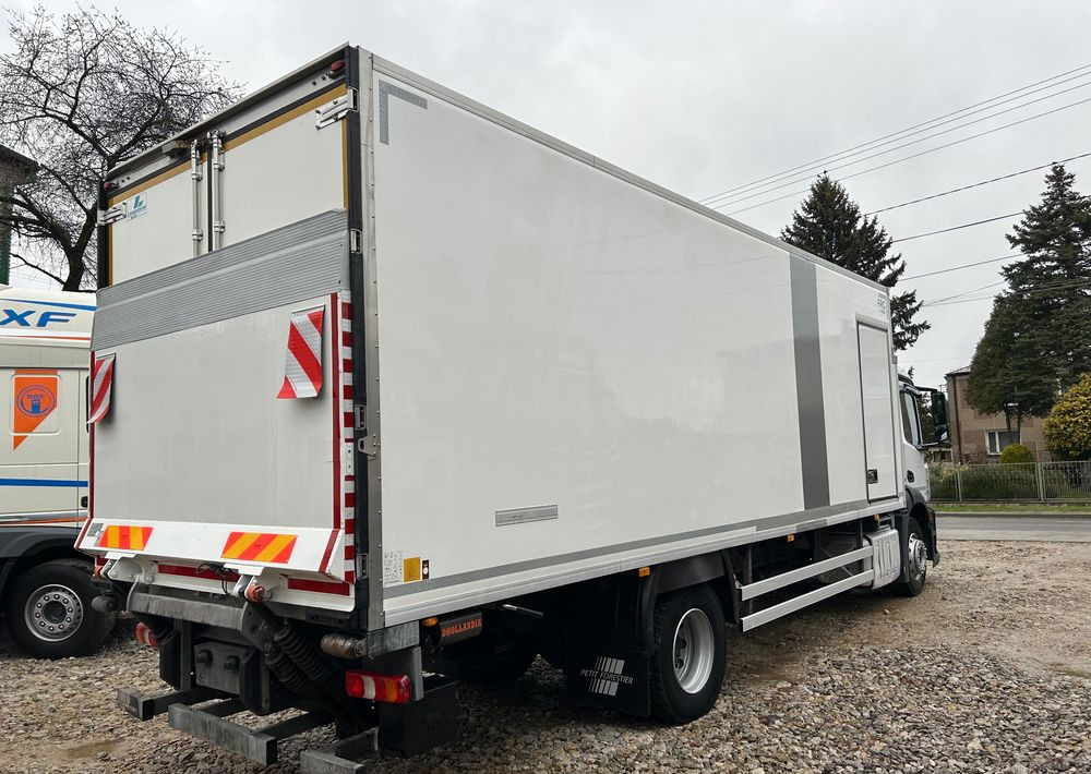 Mercedes-Benz Antos 1824 CARRIER SUPRA 1150 DRZWI + winda i drzwi boczne / 7.7m / z Holandii / KLIMA LEKKI / Axor man Tgm T1000-R THERMO King - مبردة شاحنة: صور 3 Mercedes-Benz Antos 1824 CARRIER SUPRA 1150 DRZWI + winda i drzwi boczne / 7.7m / z Holandii / KLIMA LEKKI / Axor man Tgm T1000-R THERMO King - مبردة شاحنة: صور 3