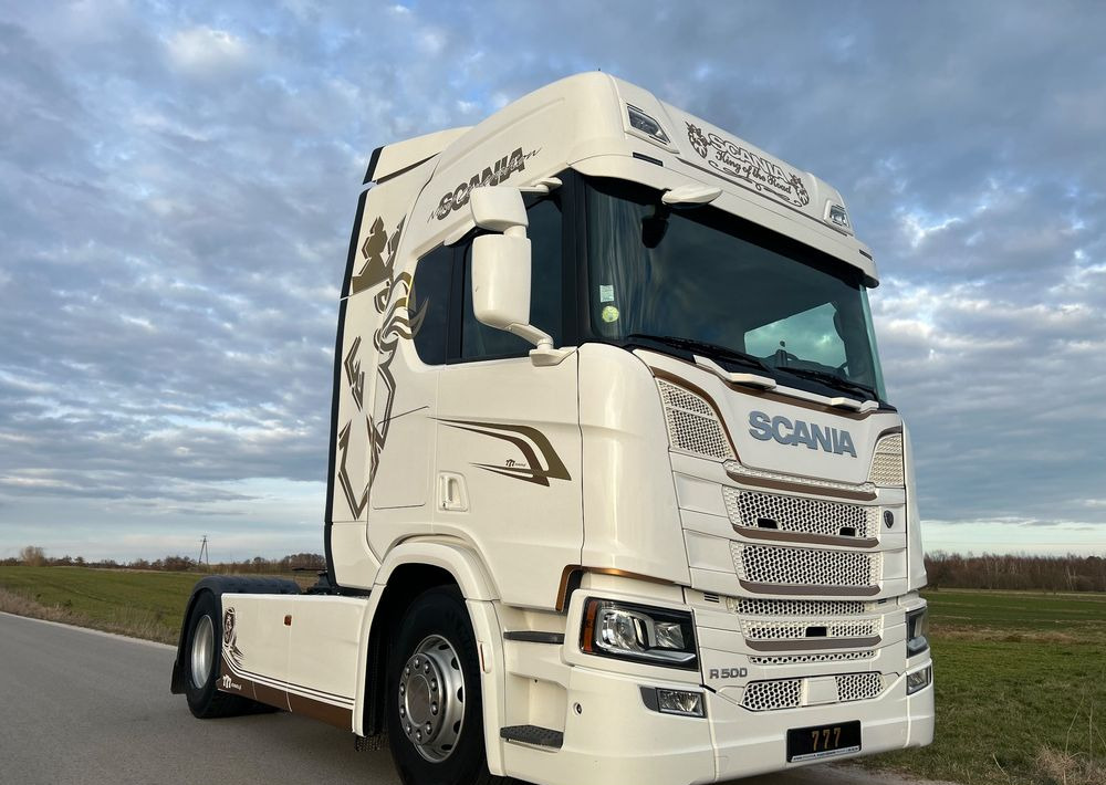Scania R500 FULL AIR 2019 10x poduszki KLIMA POSTOJOWA / RETARDER / FULL SPOJLER / TOP STAN / od jedynego właściciela ! HYDRAULIKA spod beczki spożywczej ! / do wywrotu ruchomej podłogi beczki TOP TOP - شاحنة جرار: صور 3 Scania R500 FULL AIR 2019 10x poduszki KLIMA POSTOJOWA / RETARDER / FULL SPOJLER / TOP STAN / od jedynego właściciela ! HYDRAULIKA spod beczki spożywczej ! / do wywrotu ruchomej podłogi beczki TOP TOP - شاحنة جرار: صور 3
