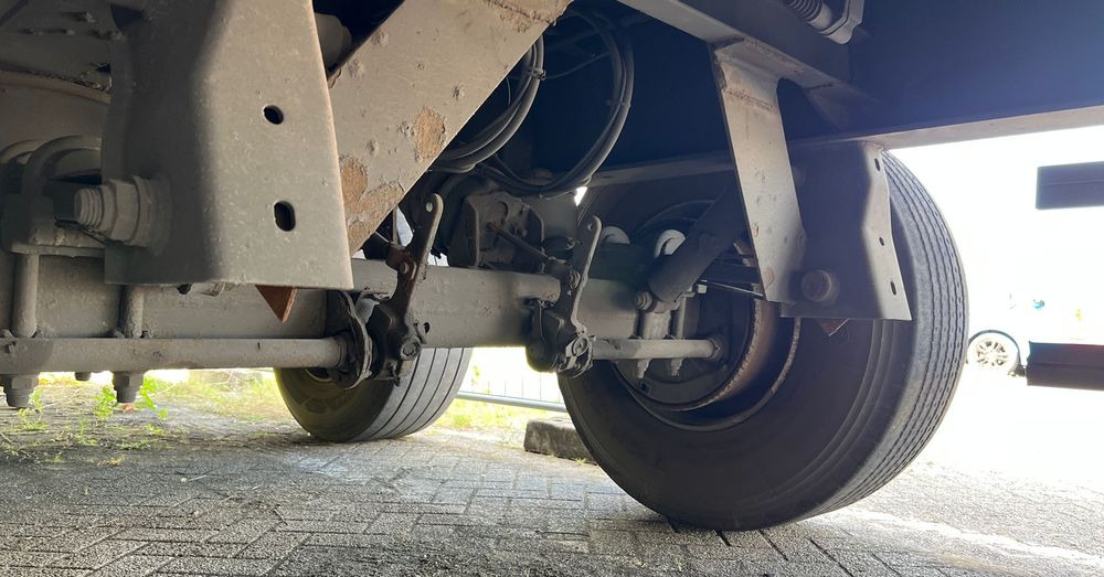 Wielton 2 osiowa NAUKA JAZDY 2 osie z Holandii dwu dwuosiowa dwie osie 2osiowa 2osie - بصندوق مغلق نصف مقطورة: صور 4 Wielton 2 osiowa NAUKA JAZDY 2 osie z Holandii dwu dwuosiowa dwie osie 2osiowa 2osie - بصندوق مغلق نصف مقطورة: صور 4