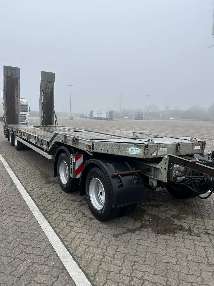 MÜLLER MITTELTAL T4 PROFI 40,0 - عربة مسطحة منخفضة مقطورة: صور 2 MÜLLER MITTELTAL T4 PROFI 40,0 - عربة مسطحة منخفضة مقطورة: صور 2