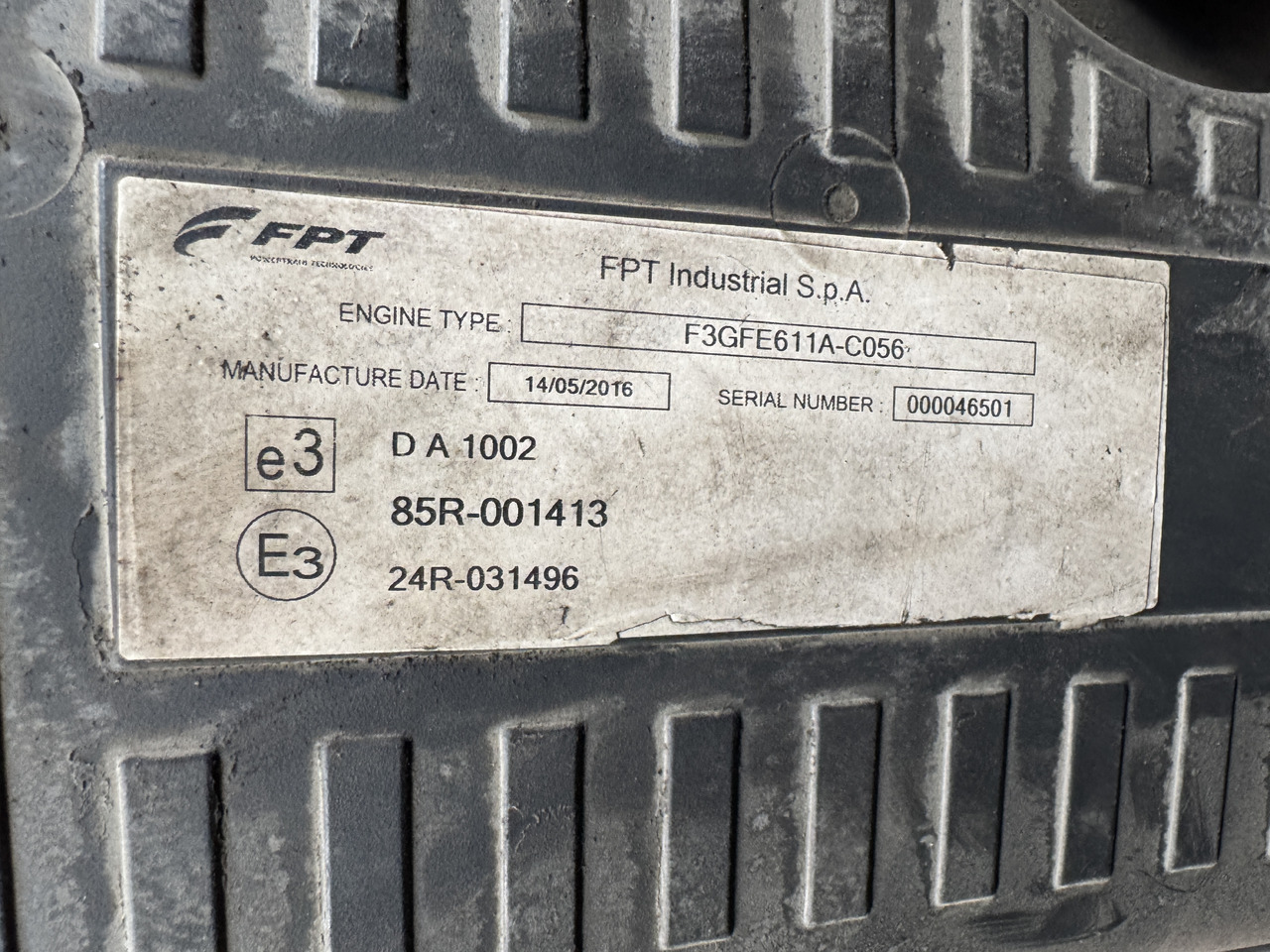 IVECO STRALIS HI-WAY - قطع الغيار: صور 4 IVECO STRALIS HI-WAY - قطع الغيار: صور 4