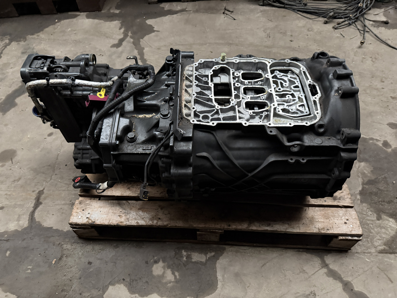 Iveco Hi-Way S-Way - علبة التروس: صور 4 Iveco Hi-Way S-Way - علبة التروس: صور 4