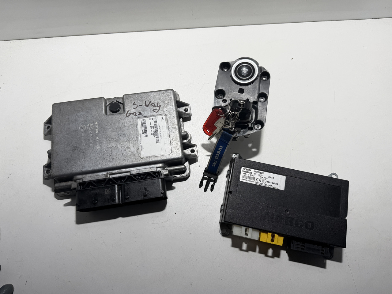 Iveco S-Way LNG CNG - النظام الكهربائي: صور 1 Iveco S-Way LNG CNG - النظام الكهربائي: صور 1