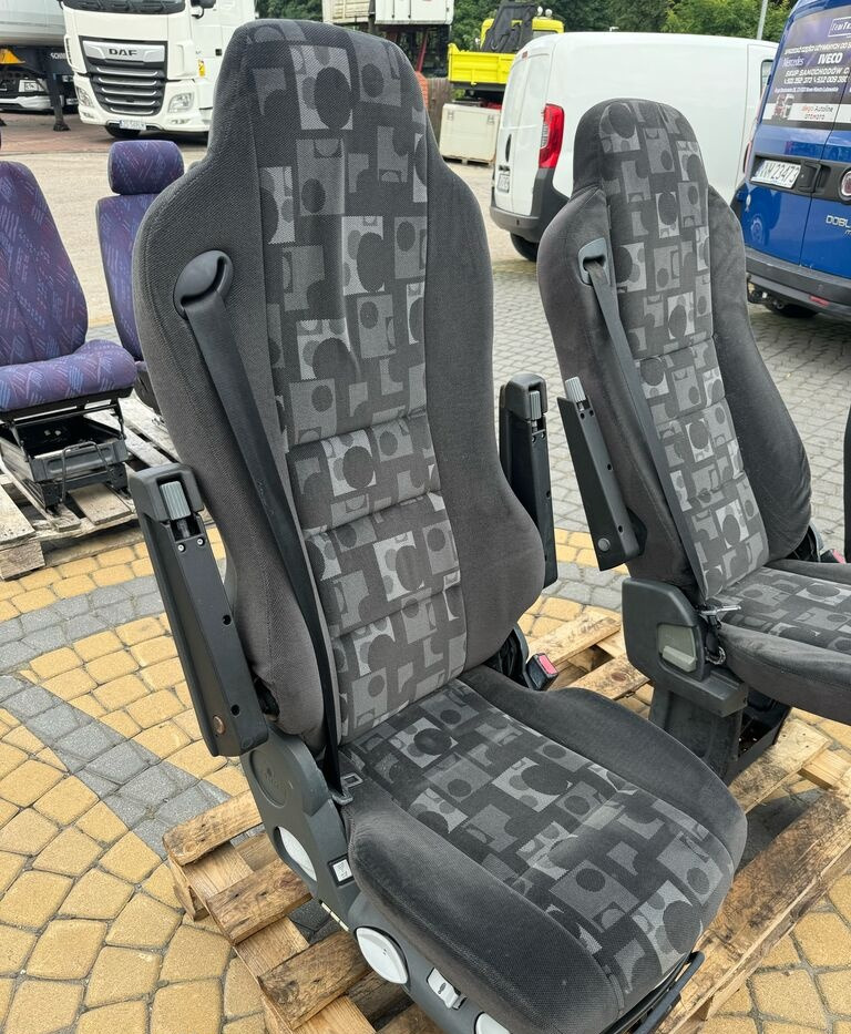 Mercedes-Benz ACTROS MP 2 MP 3 AXOR truck - مقاعد السيارات - شاحنة: صور 2 Mercedes-Benz ACTROS MP 2 MP 3 AXOR truck - مقاعد السيارات - شاحنة: صور 2