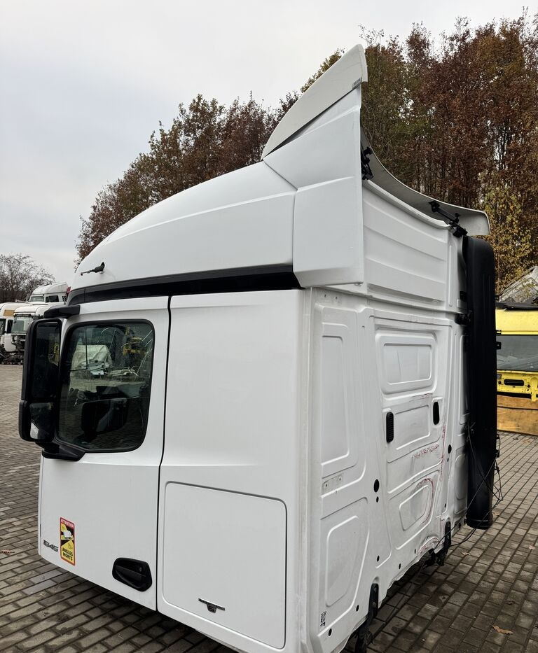 Mercedes-Benz ACTROS MP 4 STREAM SPACE truck - الكبائن - شاحنة: صور 2 Mercedes-Benz ACTROS MP 4 STREAM SPACE truck - الكبائن - شاحنة: صور 2