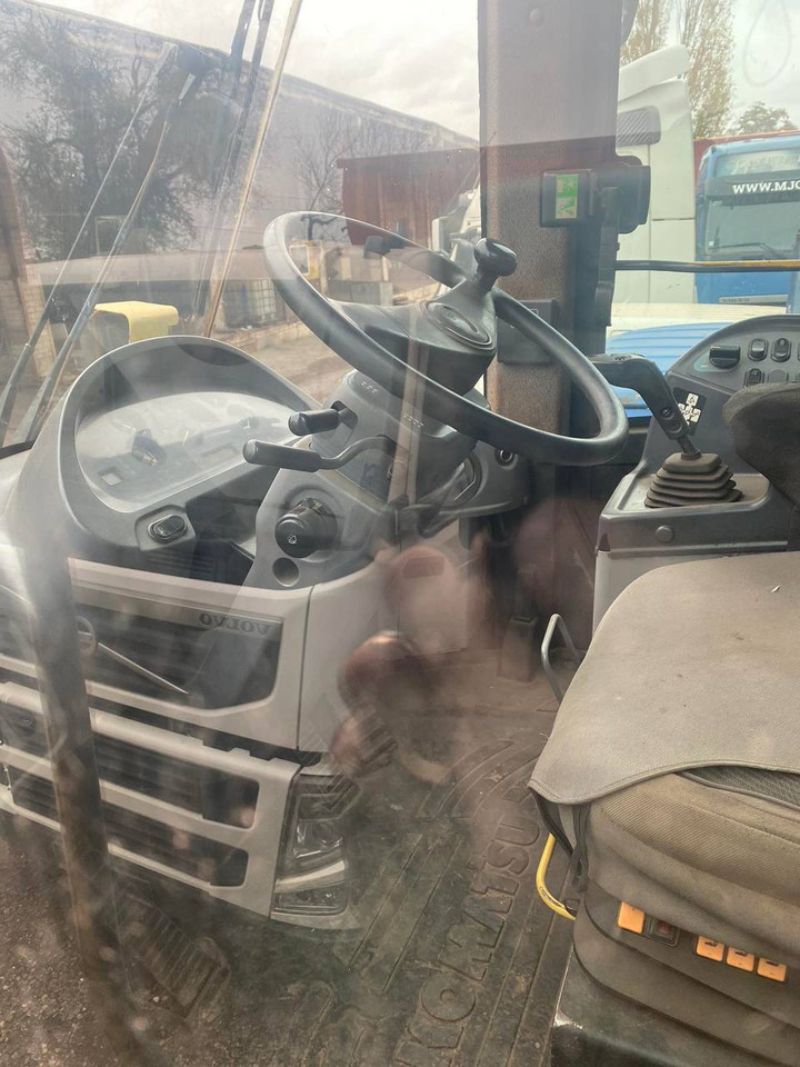 KOMATSU WA380-6 - اللودر بعجل: صور 5 KOMATSU WA380-6 - اللودر بعجل: صور 5