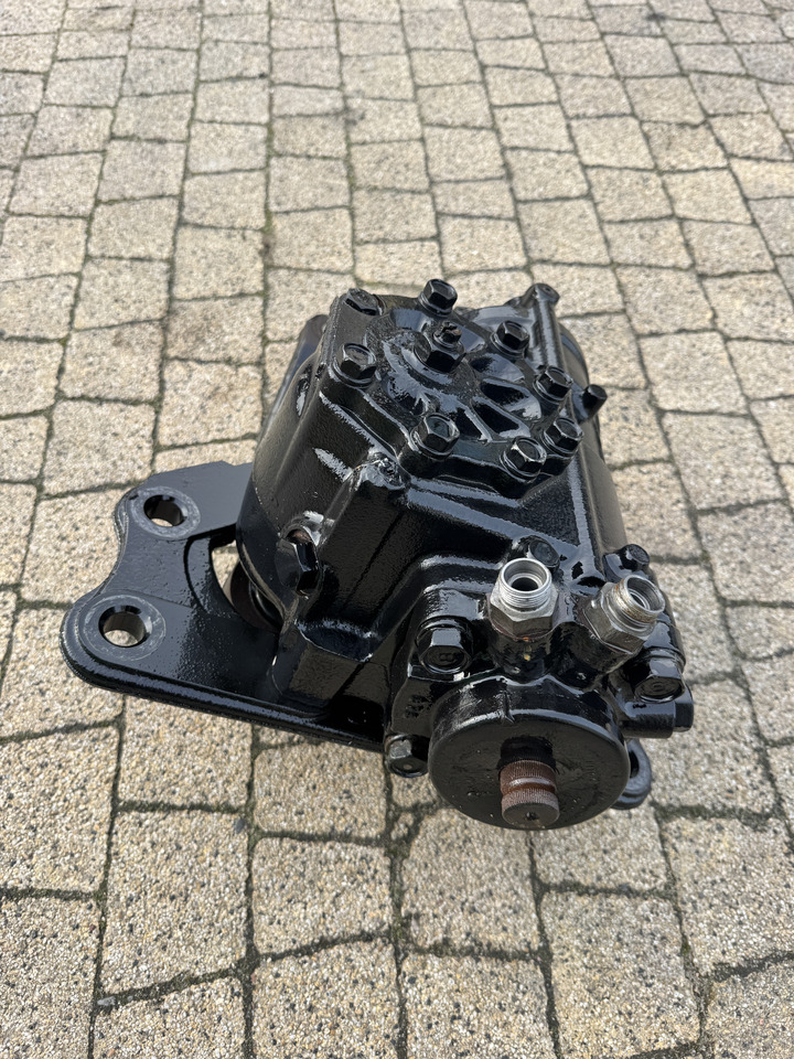 Ford F-Max 500 - عمود التوجيه: صور 2 Ford F-Max 500 - عمود التوجيه: صور 2