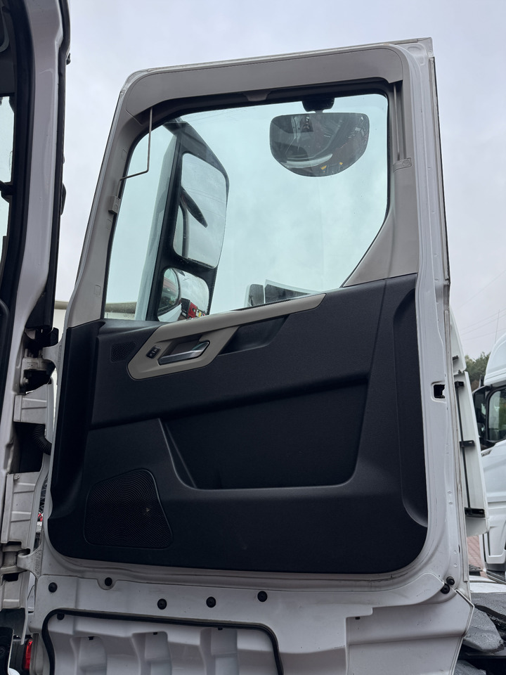 Ford F-Max 500 - باب و قطع الغيار: صور 2 Ford F-Max 500 - باب و قطع الغيار: صور 2