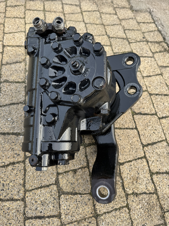 Ford F-Max 500 - عمود التوجيه: صور 4 Ford F-Max 500 - عمود التوجيه: صور 4