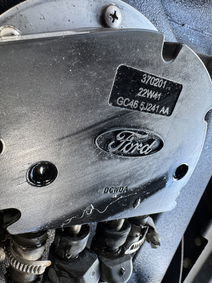 Ford F-Max Cargo - خزان AdBlue: صور 3 Ford F-Max Cargo - خزان AdBlue: صور 3