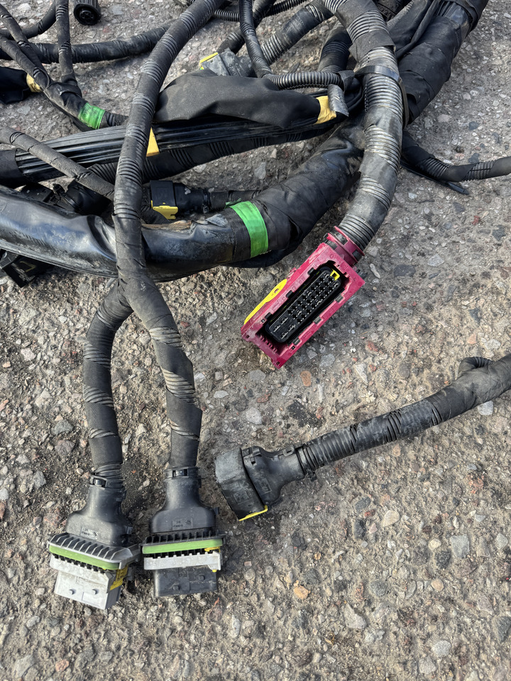 Ford F-Max - النظام الكهربائي: صور 5 Ford F-Max - النظام الكهربائي: صور 5