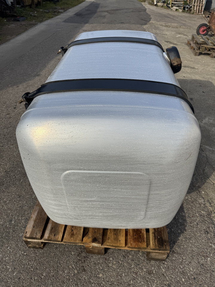 Ford F-Max - خزان وقود: صور 5 Ford F-Max - خزان وقود: صور 5