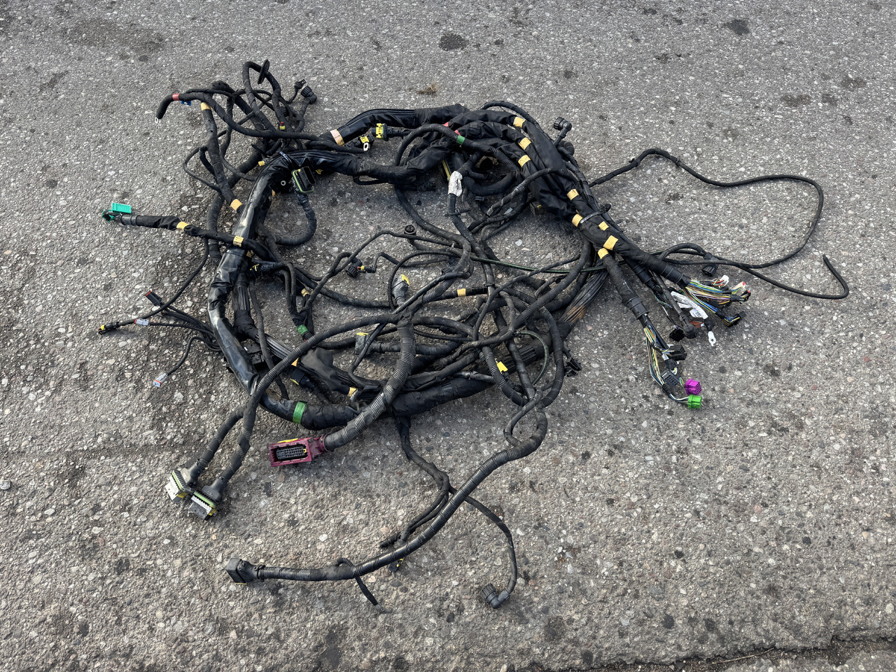 Ford F-Max - النظام الكهربائي: صور 2 Ford F-Max - النظام الكهربائي: صور 2