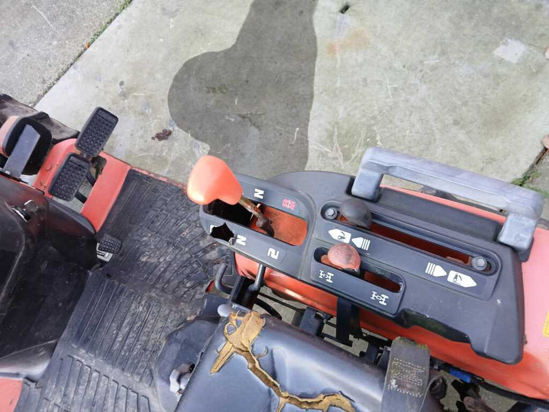 Kubota B 2420 - جرار صغير: صور 5 Kubota B 2420 - جرار صغير: صور 5