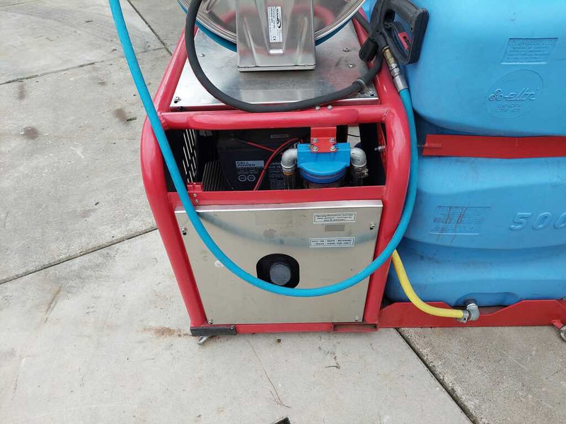 Meclean Serie CFB LiPoi 24V - جرار بعجلتين: صور 5 Meclean Serie CFB LiPoi 24V - جرار بعجلتين: صور 5