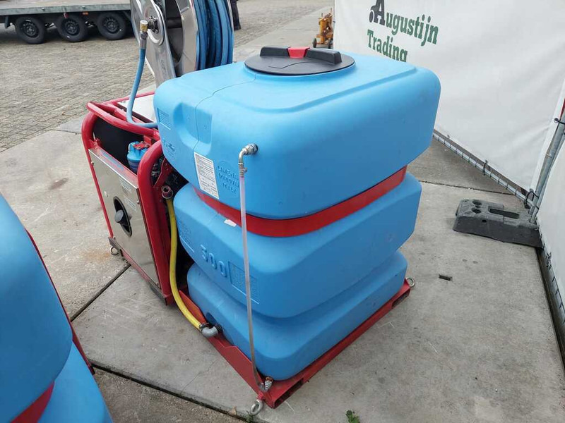 Meclean Serie CFB LiPoi 24V - جرار بعجلتين: صور 3 Meclean Serie CFB LiPoi 24V - جرار بعجلتين: صور 3