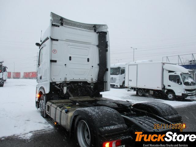 Mercedes-Benz Actros 1845 LS nRL - شاحنة جرار: صور 4 Mercedes-Benz Actros 1845 LS nRL - شاحنة جرار: صور 4