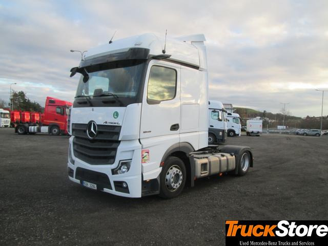 Mercedes-Benz Actros 1845 LS nRL - شاحنة جرار: صور 1 Mercedes-Benz Actros 1845 LS nRL - شاحنة جرار: صور 1