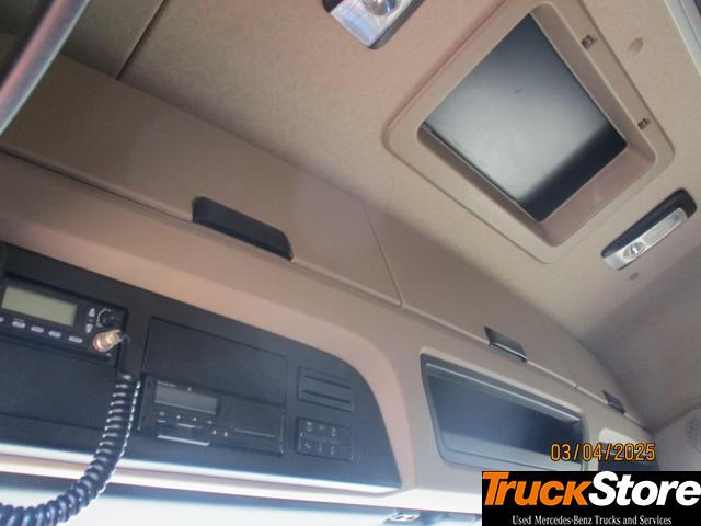 شاحنة جرار Mercedes-Benz Actros 1845 LS: صور 9