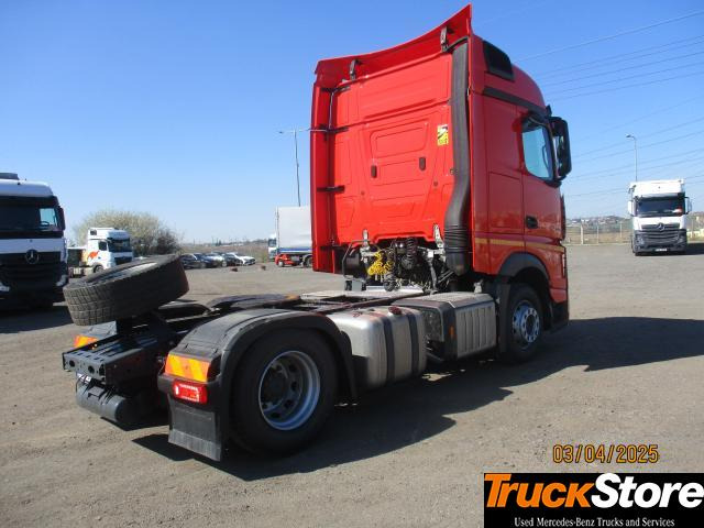 Mercedes-Benz Actros 1845 LS - شاحنة جرار: صور 5 Mercedes-Benz Actros 1845 LS - شاحنة جرار: صور 5