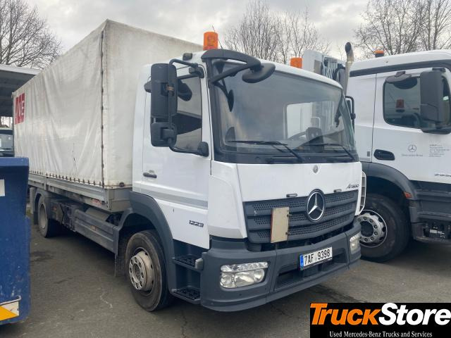 Mercedes-Benz Atego 1223 L - شاحنة ستارة: صور 1 Mercedes-Benz Atego 1223 L - شاحنة ستارة: صور 1