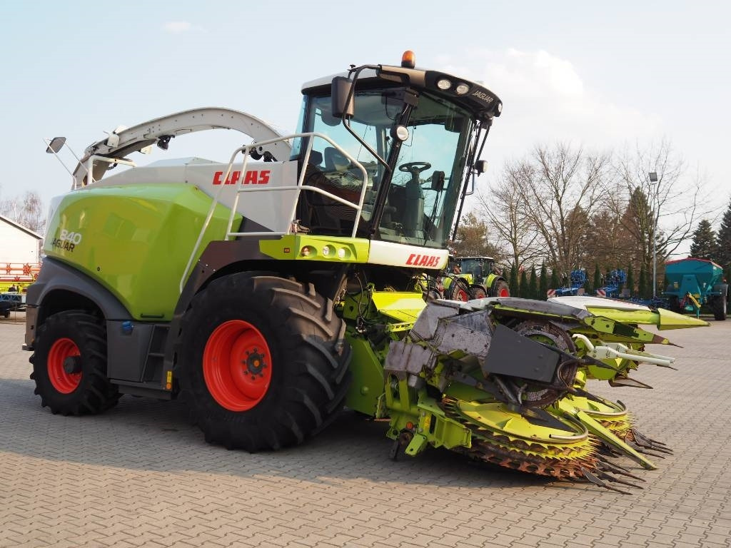Claas Jaguar 840 4WD + Orbis 450 - حصادة الأعلاف: صور 4 Claas Jaguar 840 4WD + Orbis 450 - حصادة الأعلاف: صور 4