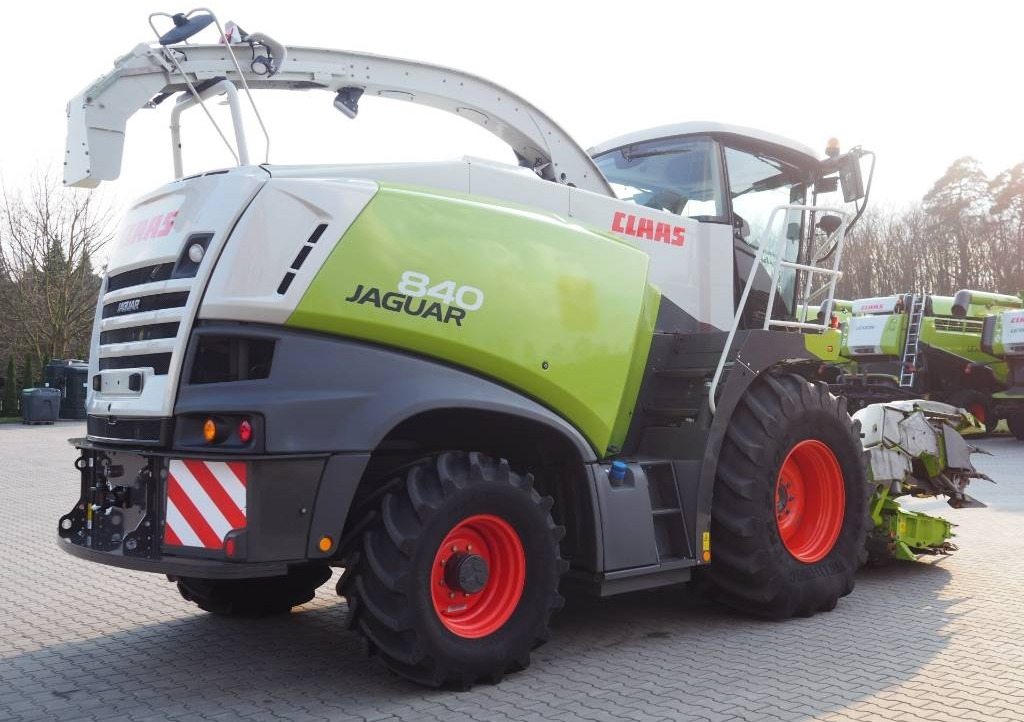 Claas Jaguar 840 4WD + Orbis 450 - حصادة الأعلاف: صور 3 Claas Jaguar 840 4WD + Orbis 450 - حصادة الأعلاف: صور 3