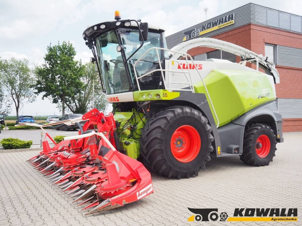 Claas Jaguar 870 + Kemper 360 Plus - حصادة الأعلاف: صور 1 Claas Jaguar 870 + Kemper 360 Plus - حصادة الأعلاف: صور 1