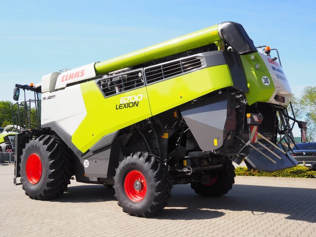 Claas Lexion 6700 + V770 - حصادة شاملة: صور 2 Claas Lexion 6700 + V770 - حصادة شاملة: صور 2